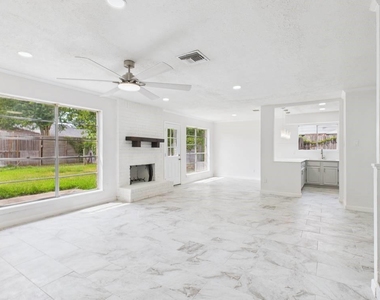 506 Coppersmith Drive - Photo Thumbnail 3