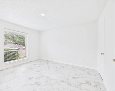 506 Coppersmith Drive - Photo Thumbnail 22