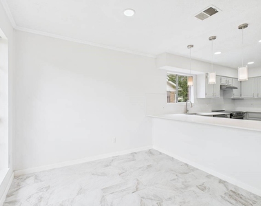 506 Coppersmith Drive - Photo Thumbnail 8