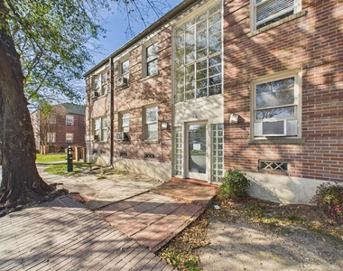 1920 Richmond Avenue - Photo Thumbnail 14