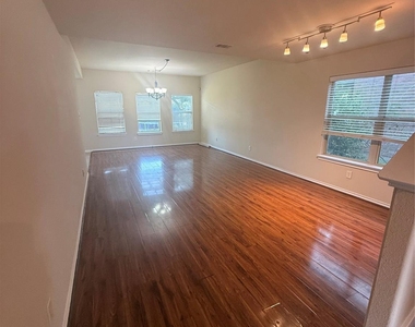 22607 Banter Point Lane - Photo Thumbnail 2