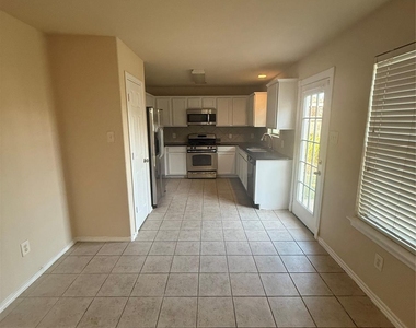 22607 Banter Point Lane - Photo Thumbnail 11