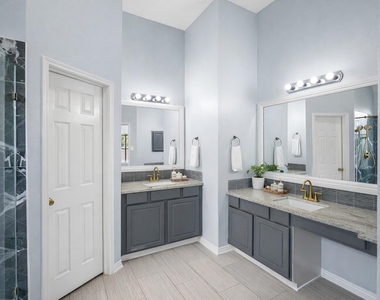 2623 Pine Shadows Drive - Photo Thumbnail 13
