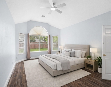 2623 Pine Shadows Drive - Photo Thumbnail 3