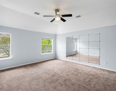 2623 Pine Shadows Drive - Photo Thumbnail 15
