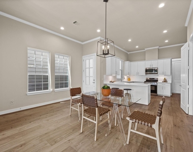 1606 Northwood Street - Photo Thumbnail 5