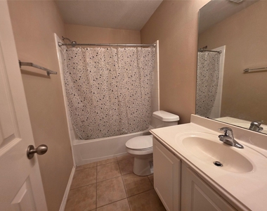 3409 Victorian Manor Lane - Photo Thumbnail 6