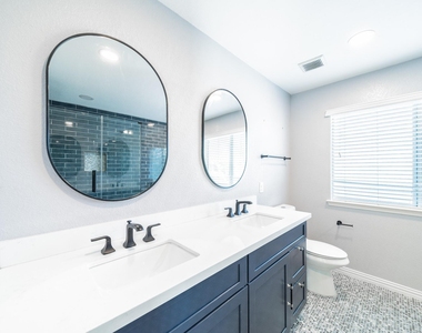 11821 Jelicoe Drive - Photo Thumbnail 8