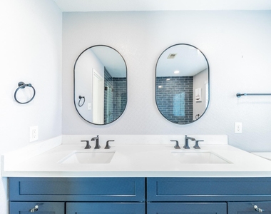 11821 Jelicoe Drive - Photo Thumbnail 9