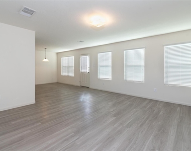 4135 Nathans Park Place - Photo Thumbnail 7