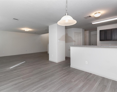 4135 Nathans Park Place - Photo Thumbnail 5