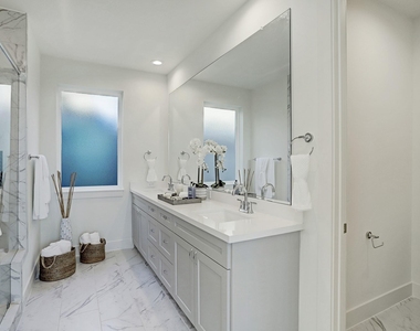 2914 Cline Street - Photo Thumbnail 26