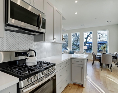 2914 Cline Street - Photo Thumbnail 20