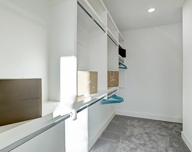 2914 Cline Street - Photo Thumbnail 28
