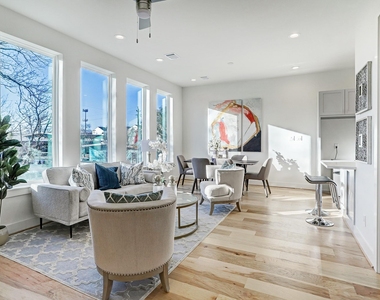 2914 Cline Street - Photo Thumbnail 9