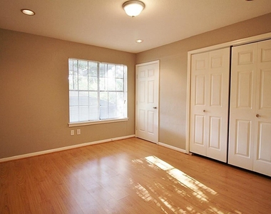 12026 Kleinmeadow Drive - Photo Thumbnail 6