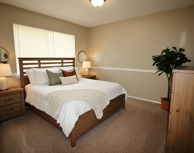 12026 Kleinmeadow Drive - Photo Thumbnail 9
