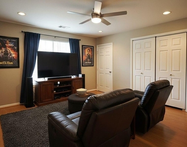 12026 Kleinmeadow Drive - Photo Thumbnail 10