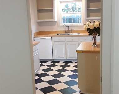 2311 Driscoll Street - Photo Thumbnail 39