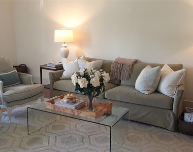 2311 Driscoll Street - Photo Thumbnail 3