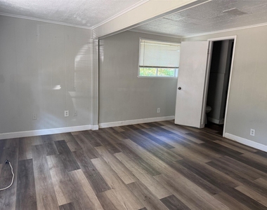 16423 Stinson Lane - Photo Thumbnail 14