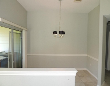 236 Canterbury Drive - Photo Thumbnail 6