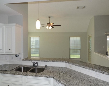 236 Canterbury Drive - Photo Thumbnail 4