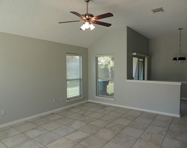 236 Canterbury Drive - Photo Thumbnail 2