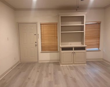 13340 Miller Lane - Photo Thumbnail 7