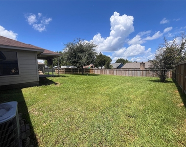 13340 Miller Lane - Photo Thumbnail 16