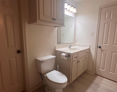 13340 Miller Lane - Photo Thumbnail 8