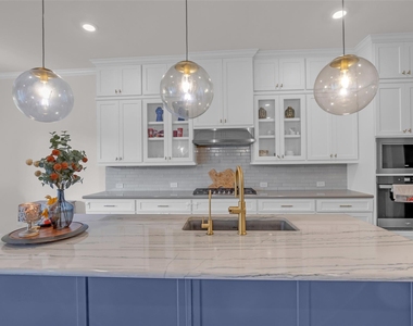 10922 Providence Court - Photo Thumbnail 17