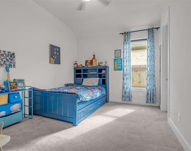 10922 Providence Court - Photo Thumbnail 32