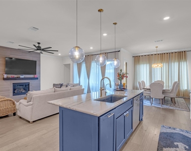 10922 Providence Court - Photo Thumbnail 15