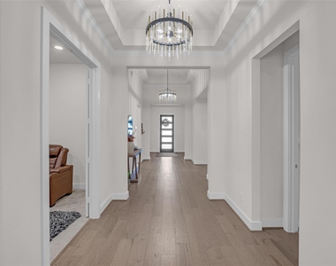 10922 Providence Court - Photo Thumbnail 5