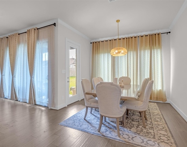 10922 Providence Court - Photo Thumbnail 14
