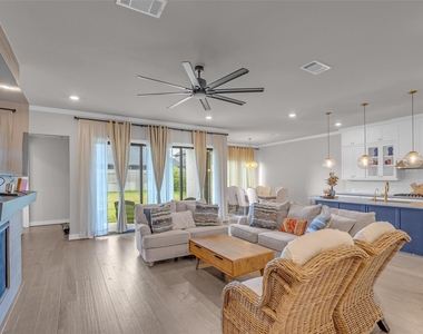 10922 Providence Court - Photo Thumbnail 12