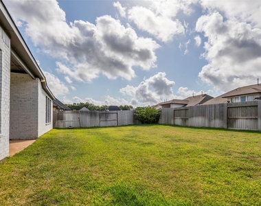 10922 Providence Court - Photo Thumbnail 38