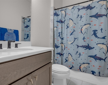 10922 Providence Court - Photo Thumbnail 33