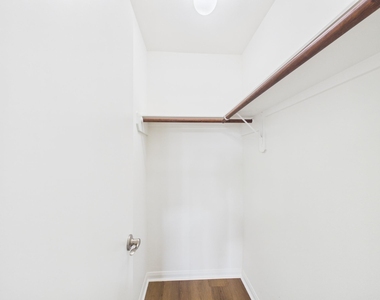 5343 Richmond Avenue - Photo Thumbnail 19