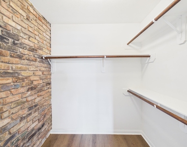 5343 Richmond Avenue - Photo Thumbnail 12