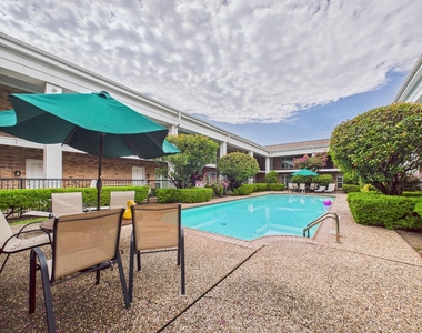 5343 Richmond Avenue - Photo Thumbnail 26