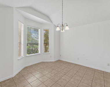 25107 Clover Ranch Drive - Photo Thumbnail 4
