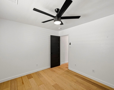 13510 Gospel Way - Photo Thumbnail 15