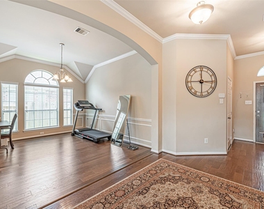 119 Emerald Loch Lane - Photo Thumbnail 5