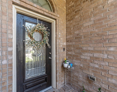 119 Emerald Loch Lane - Photo Thumbnail 1