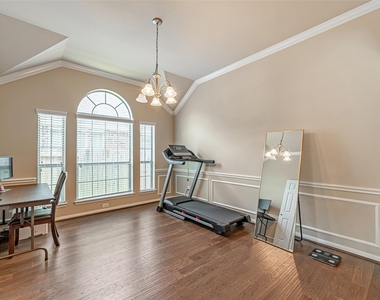 119 Emerald Loch Lane - Photo Thumbnail 6