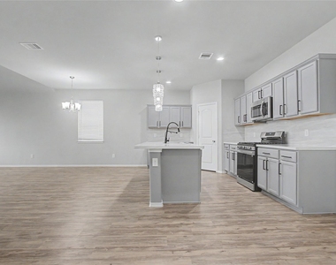 20926 Corisande Street - Photo Thumbnail 6