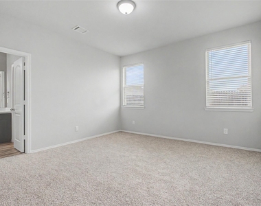 20926 Corisande Street - Photo Thumbnail 17