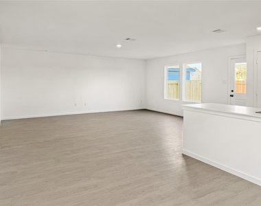 12430 Wild Strawberry Road - Photo Thumbnail 7